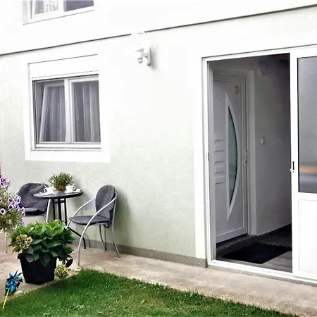 Apartment Ana